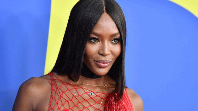 Naomi Campbell: «Κάθε φορά που έκανα φωτογραφίσεις με εσώρουχα, ένιωθα απίστευτη ανασφάλεια»