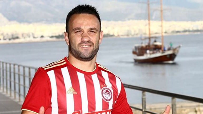 Ολυμπιακός: Κάνει προπονήσεις και στη Μύκονο ο Βαλμπουενά