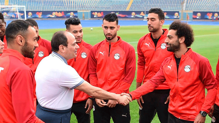 Στο πλευρό της εθνικής Αιγύπτου ο πρόεδρος Αλ Σίσι