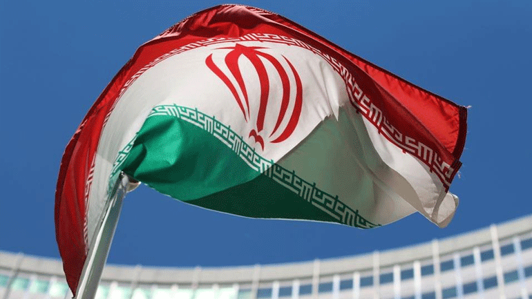 Τεχεράνη: Έχουμε την ισχύ να κλείσουμε τα Στενά του Ορμούζ