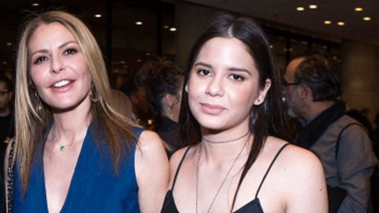 Οι δημόσιες ευχές της Αλεξάνδρας Κωστοπούλου στη μητέρα της και στον Βασίλη Κικίλια!