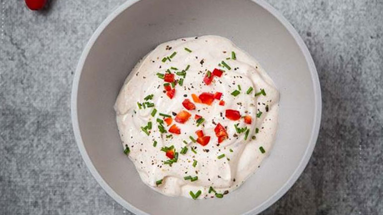 Πικάντικη sauce γιαουρτιού για όλες τις χρήσεις!
