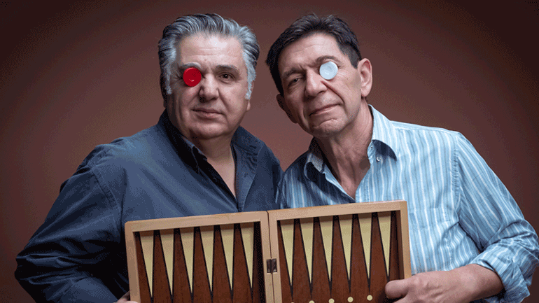 «Το τάβλι» με τους Ιεροκλή Μιχαηλίδη και Γεράσιμο Σκιαδαρέση «ταξιδεύει» σε όλη την Ελλάδα