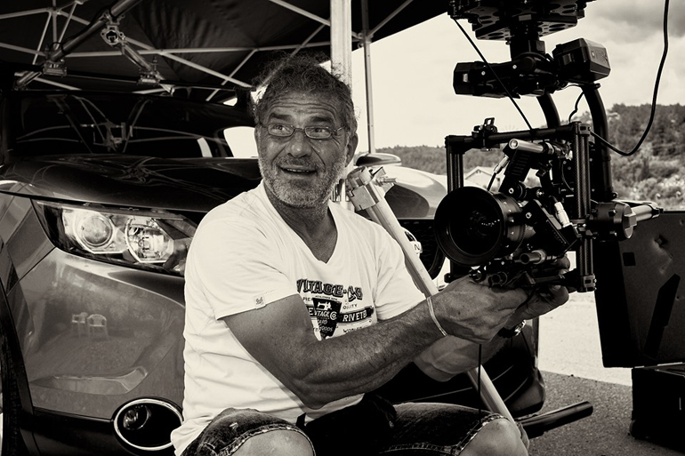 Ο οπερατέρ Θεοδόσης Τζαβάρας