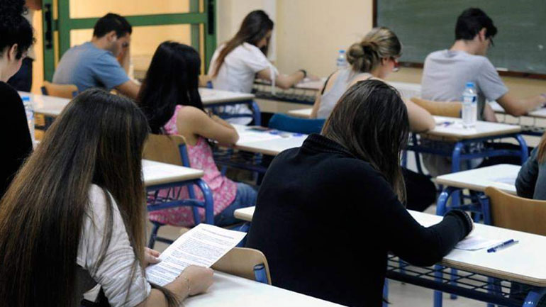 Πανελλαδικές: «Αυλαία» με Βιολογία για τα ΓΕΛ