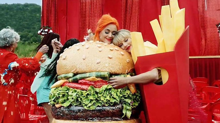 Ellen DeGeneres, Ryan Reynolds και Katy Perry στο νέο βιντεοκλίπ της Taylor Swift