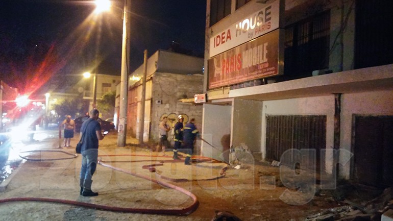 Μεγάλη πυρκαγιά σε εργοστάσιο επίπλων στην περιοχή του Κορυδαλλού