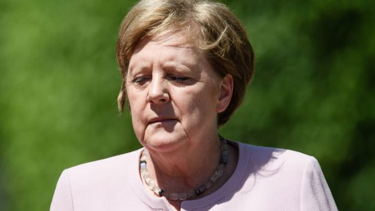 Η Μέρκελ διαβεβαιώνει πως είναι καλά στην υγεία της