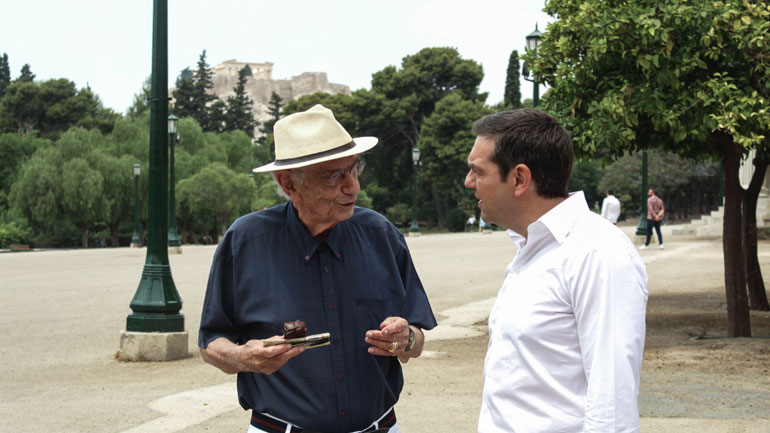 Περίπατο στο Ζάππειο έκανε ο Αλέξης Τσίπρας με τον Βασίλη Βασιλικό