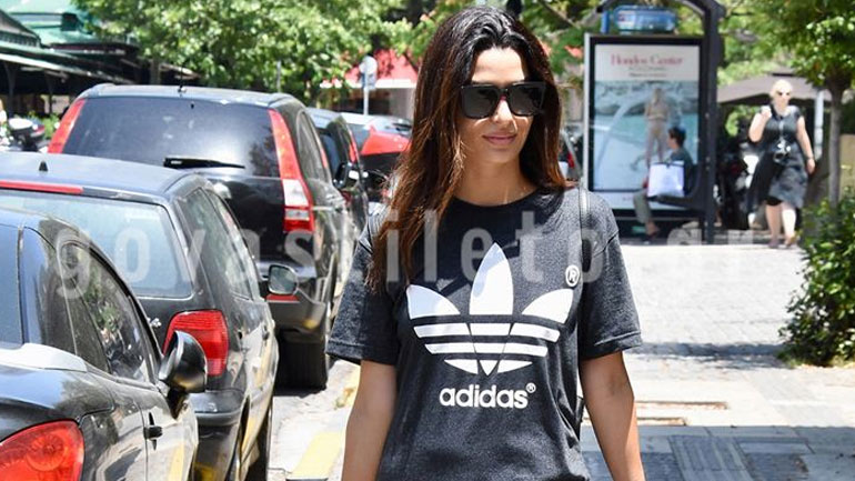 Τόνια Σωτηροπούλου: Πρωινή βόλτα στο κέντρο της Αθήνας!