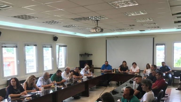 Ευρεία σύσκεψη με συμμετοχή αγροτών στην Πέλλα για την αντιμετώπιση των επιπτώσεων της χαλαζόπτωσης