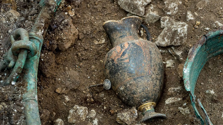 Μελέτη: Oι… πρόγονοι του Αστερίξ έπιναν ελληνικό κρασί!