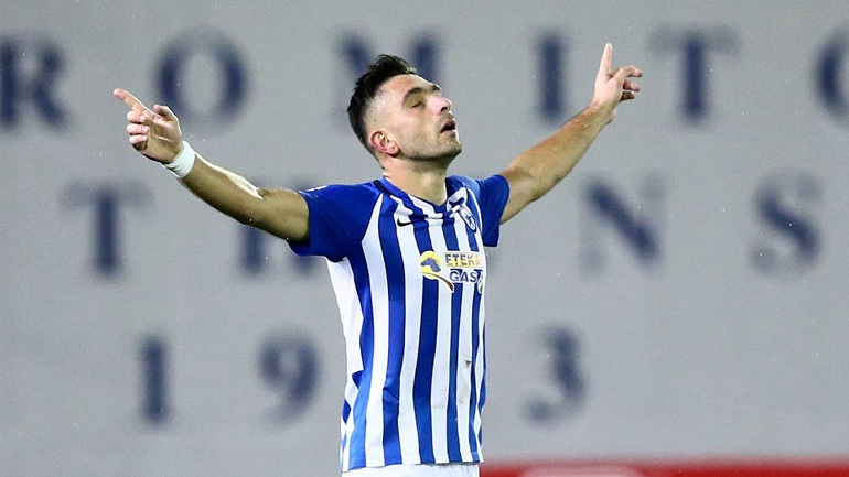 Αναχωρεί για τη Γαλλία ο Κουλούρης