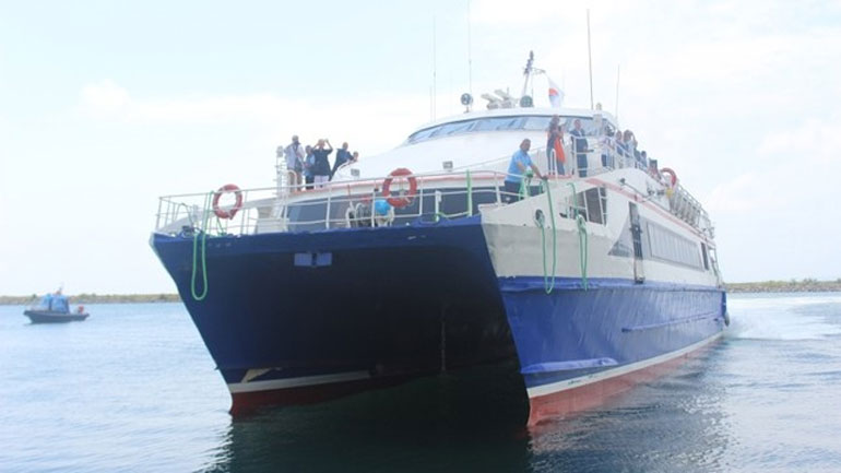 Το πρώτο θαλάσσιο λεωφορείο που ενώνει Βουλγαρία και Τουρκία