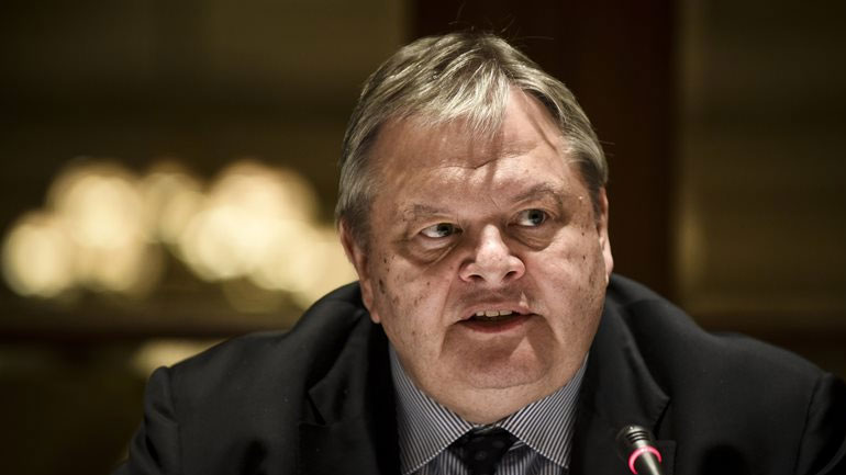 «Η σχέση της μεσαίας τάξης με το πολιτικό κέντρο είναι το πρόβλημα του εθνικού αφηγήματος της ανασυγκρότησης του τόπου»