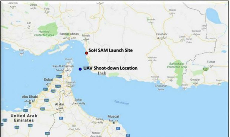 Με κόκκινο χρώμα το σημείο εκτόξευσης του ιρανικού πυραύλου. Με μπλε, η τοποθεσία όπου καταρρίφθηκε το drone