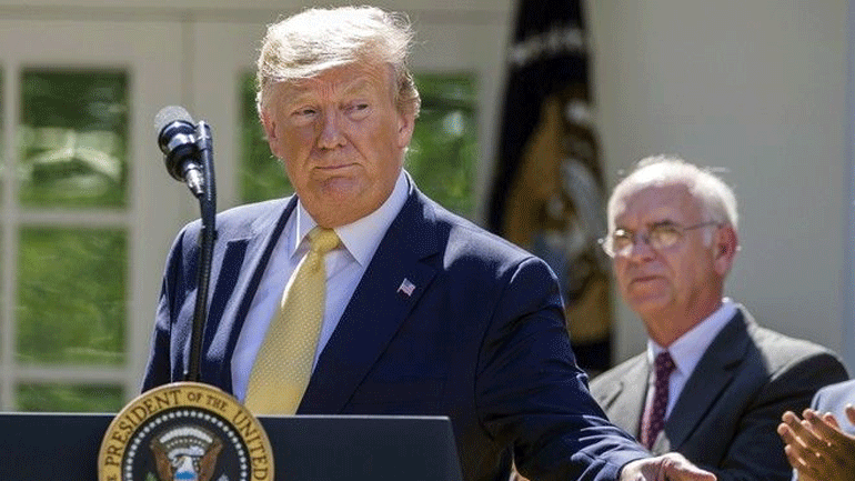 Πρόθυμος για συνομιλίες με Χαμενεΐ ή Ροχανί δηλώνει ο Τραμπ