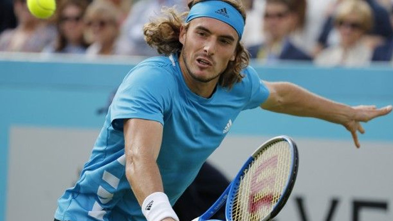 Ήττα στο Λονδίνο για τον Τσιτσιπά