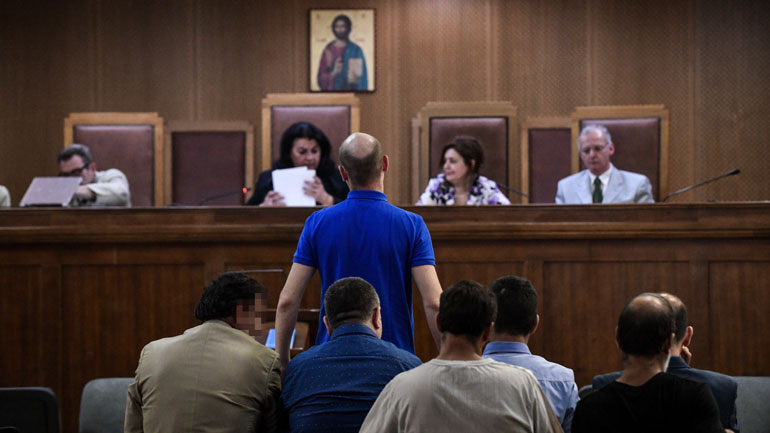 Με ηχηρές απουσίες η δεύτερη ημέρα απολογιών για τη δολοφονία του Π. Φύσσα