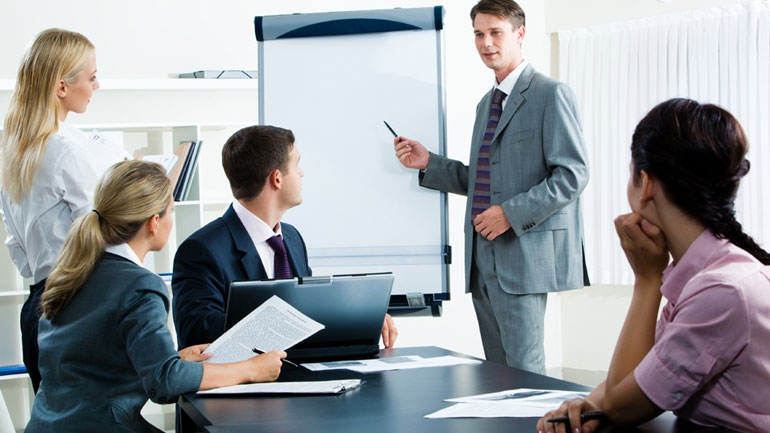 Είναι τελικά πιο υπερόπτες οι άνθρωποι που ανήκουν στις υψηλότερες τάξεις;