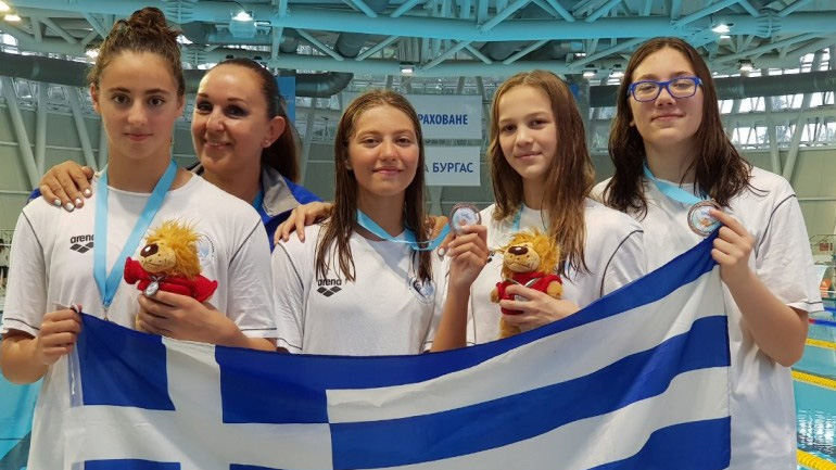 Κολύμβηση: Χάλκινο μετάλλιο για την ελληνική ομάδα στα 4Χ100μ. μικτή ομαδική κοριτσιών