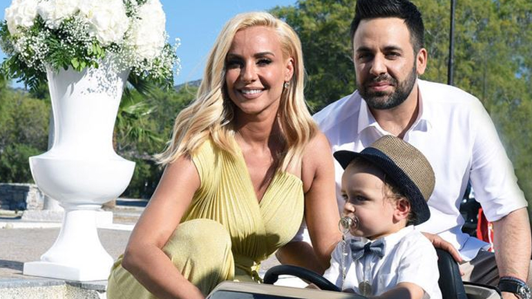 Εξιτήριο για τη Ελευθέρια Παντελιδάκη – Επιστρέφει στο σπίτι με το μωράκι της