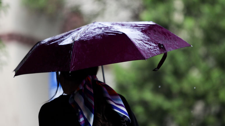 Μεταβολή του καιρού: Ισχυρές βροχές με κατά τόπους χαλαζοπτώσεις το πρωί στη Βόρεια Ελλάδα