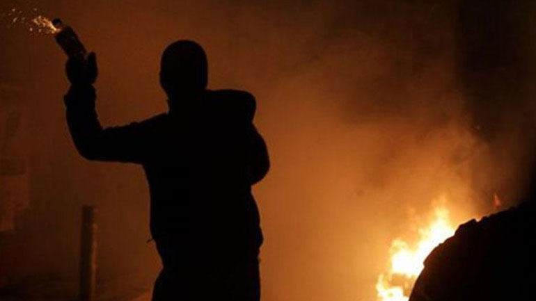 Επεισόδια και μολότοφ στα Εξάρχεια