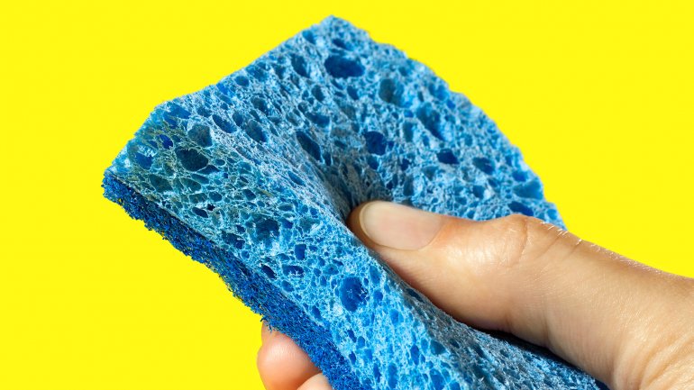 Η λύση για την αντίσταση στα αντιβιοτικά μπορεί να είναι στο σφουγγαράκι της κουζίνας