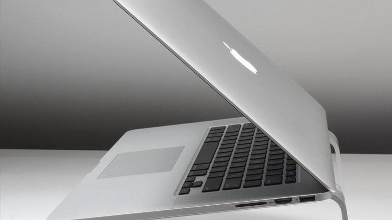 Η Apple ανακαλεί παλιότερα MacBook Pro
