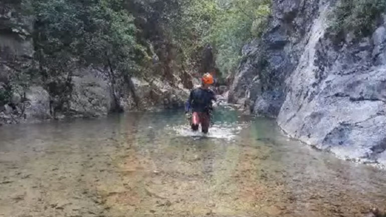 Καρέ-καρέ η διάσωση δύο ορειβατών στον Όλυμπο