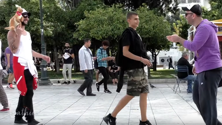 Astathios Team: Κοίτα κάτι καγκουράκια!