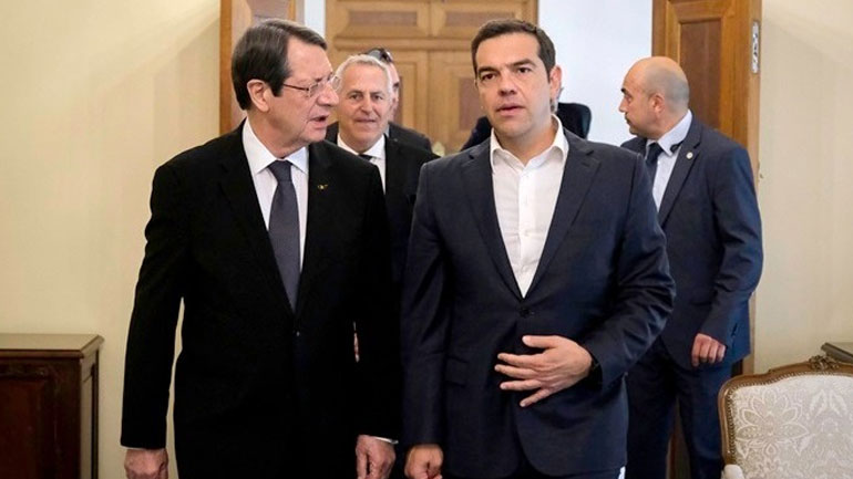 Συνάντηση Αλ. Τσίπρα – Ν. Αναστασιάδη – Μετάβαση στον Στρόβολο για την κηδεία Χριστόφια