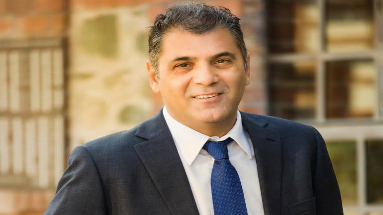 Πώς από Βελόπουλος έγινα Βενιέρης – Το αυτοβιογραφικό οδοιπορικό του υποψηφίου με τη ΝΔ στη Θεσσαλονίκη Πώς από Βελόπουλος έγινα Βενιέρης – Το αυτοβιογραφικό οδοιπορικό του υποψηφίου με τη ΝΔ στη Θεσσαλονίκη