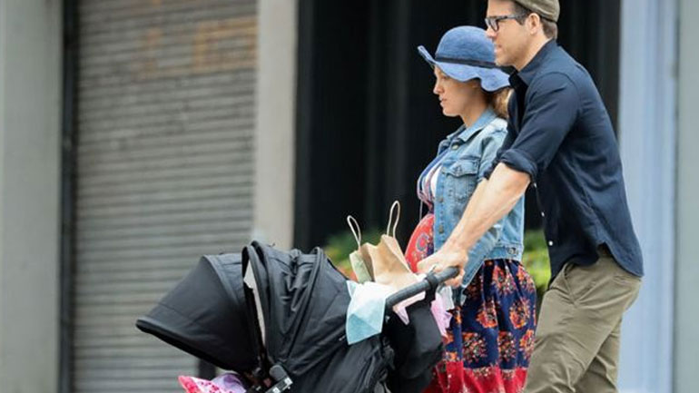 Blake Lively – Ryan Reynolds: Βόλτα στη Νέα Υόρκη σε προχωρημένη εγκυμοσύνη!