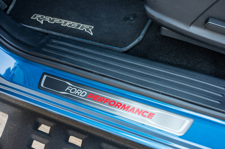 Pick up με... υπογραφή