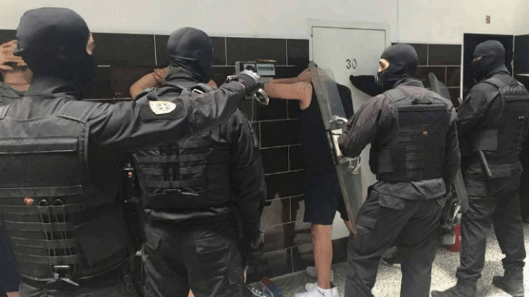 Φυλακές Κορυδαλλού: Τα ΕΚΑΜ εξουδετερώνουν τους κρατουμένους