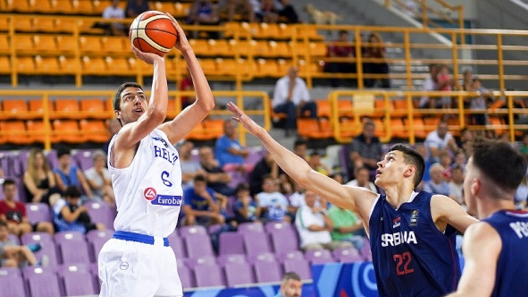 Χουγκάζ: «Με τη βοήθεια του κόσμου να πάμε όσο ψηλότερα μπορούμε»