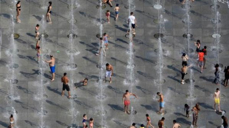 Καύσωνας «σαρώνει» την Ευρώπη – Τρεις νεκροί στη Γαλλία