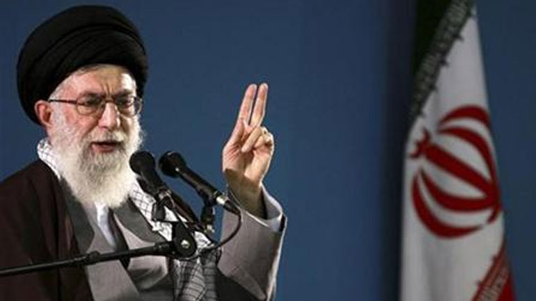 Ιράν: Ο αγιατολάχ Χαμενεΐ αρνείται τις διαπραγματεύσεις με τις ΗΠΑ