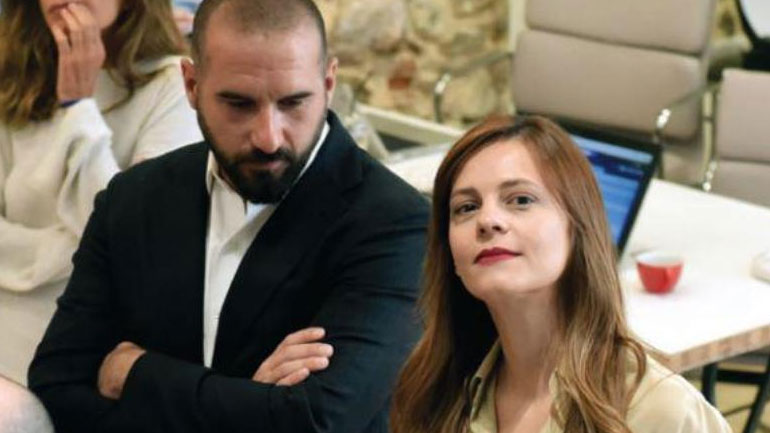 Στο φως το ειδύλλιο Τζανακόπουλου – Αχτσιόγλου Στο φως το ειδύλλιο Τζανακόπουλου – Αχτσιόγλου