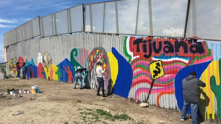 Η «Τοιχογραφία της Αδελφοσύνης», στα σύνορα Μεξικού-ΗΠΑ