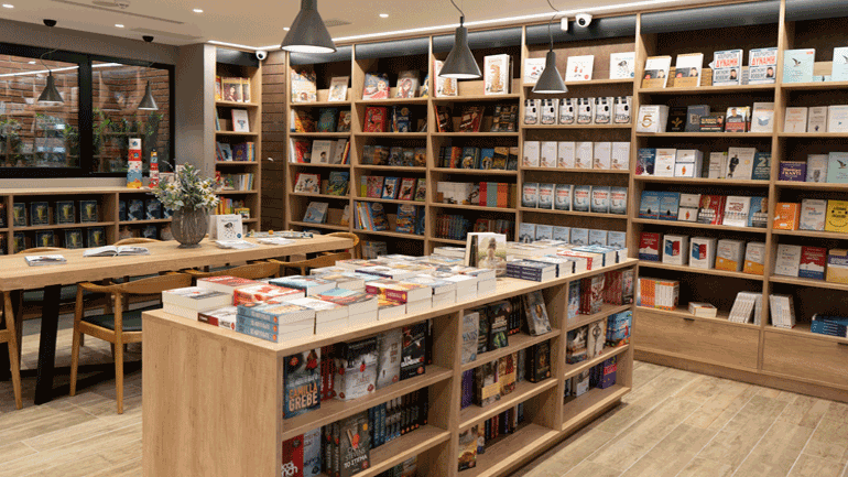 Εγκαίνια του νέου χώρου «Books and Life» των εκδόσεων Διόπτρα