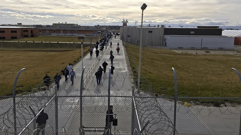 ΗΠΑ: Οριστικά ελεύθερος θανατοποινίτης που είχε καταδικαστεί με παραποιημένα στοιχεία