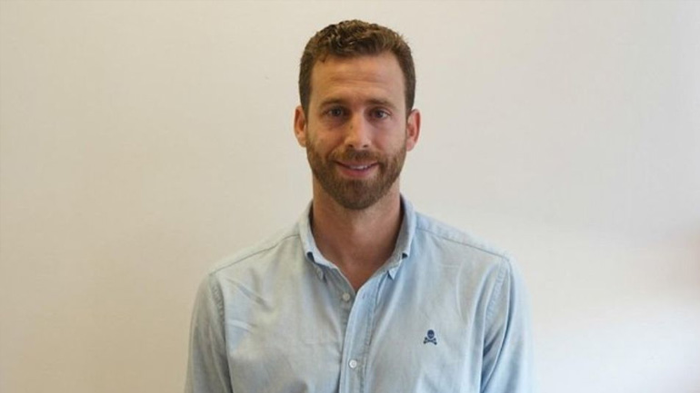 Υπέγραψε στον Ερυθρό Αστέρα ο Κάνιας