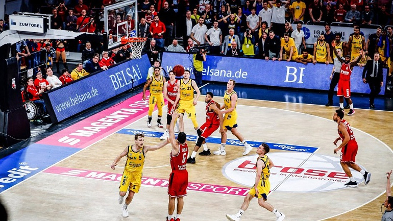 Μπάσκετ: Η κορυφαία φάση της χρονιάς στη Γερμανία έχει τη… σφραγίδα του Νίκου Ζήση!