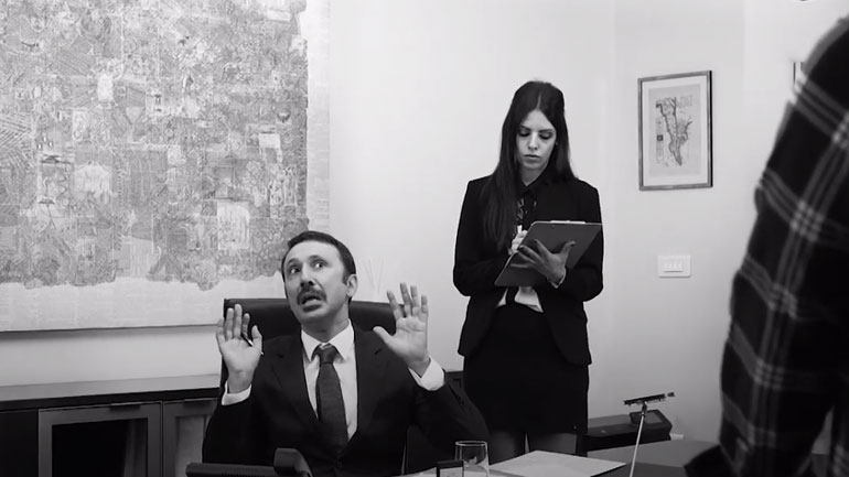 Τα «σπάει» το σενάριο από το σποτ του υποψήφιου με τη ΝΔ Φώτη Καρύδα