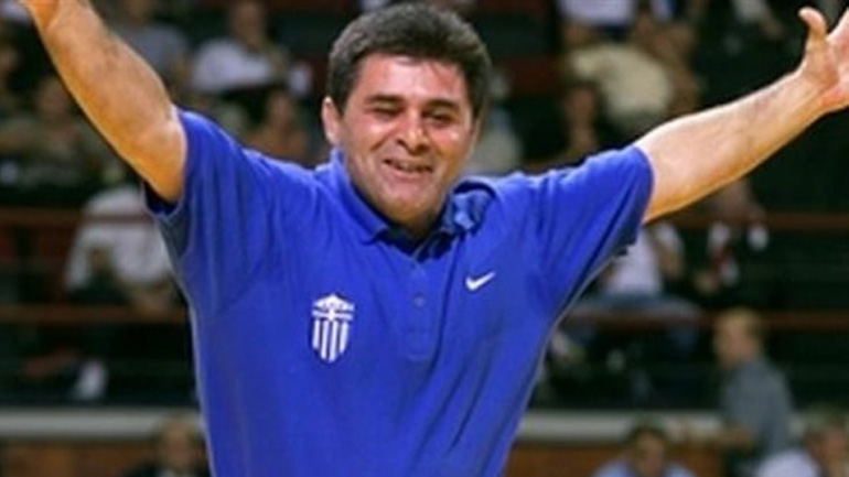 Πάλη: Την Παρασκευή η κηδεία του Μπάμπη Χολίδη