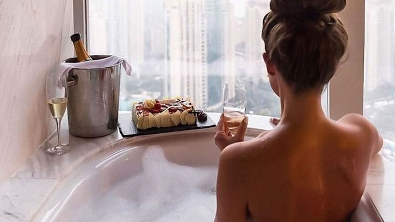 Πώς να μεταμορφώσετε το μπάνιο σας σε πολυτελές spa