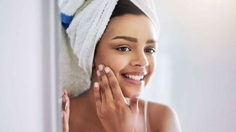 Πώς να αποτοξινώσετε πρόσωπο και σώμα